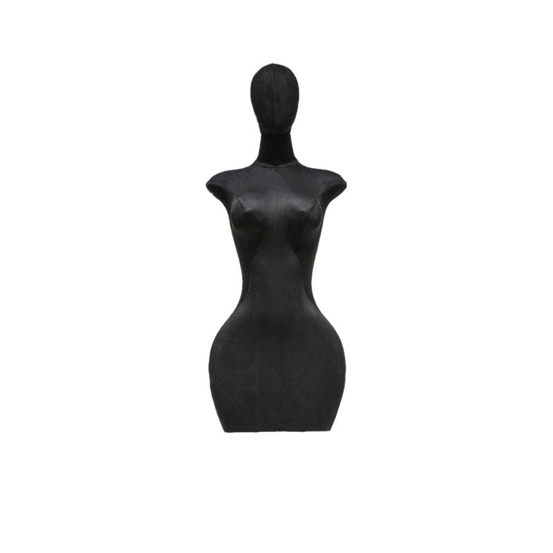 Mezzo modello femminile grassottello del corpo usato per l'esposizione del corpo dell'abbigliamento con la curva naturale del corpo per l'esposizione del deposito
